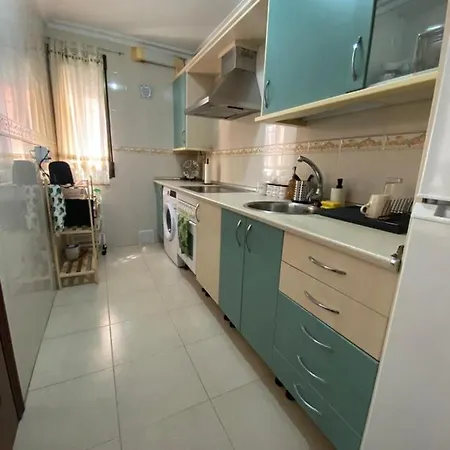 Apartamento Familiar En Barrio Reina Victoria Huelva Exterior photo