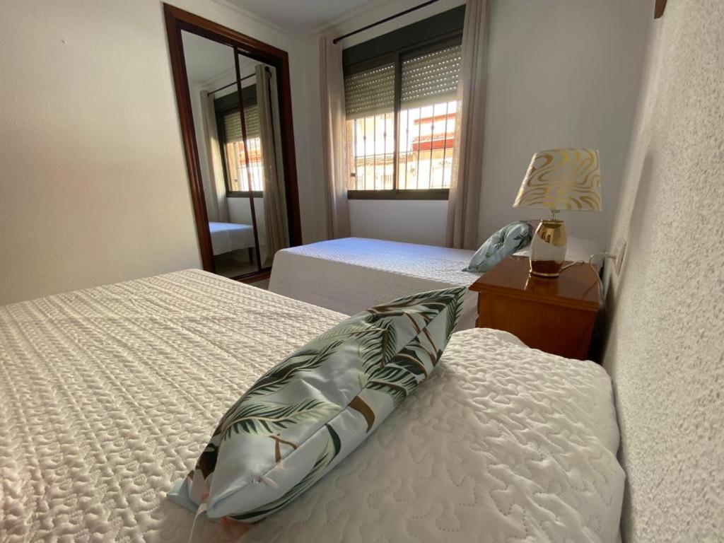 Apartament Familiar En Barrio Reina Victoria Huelva
